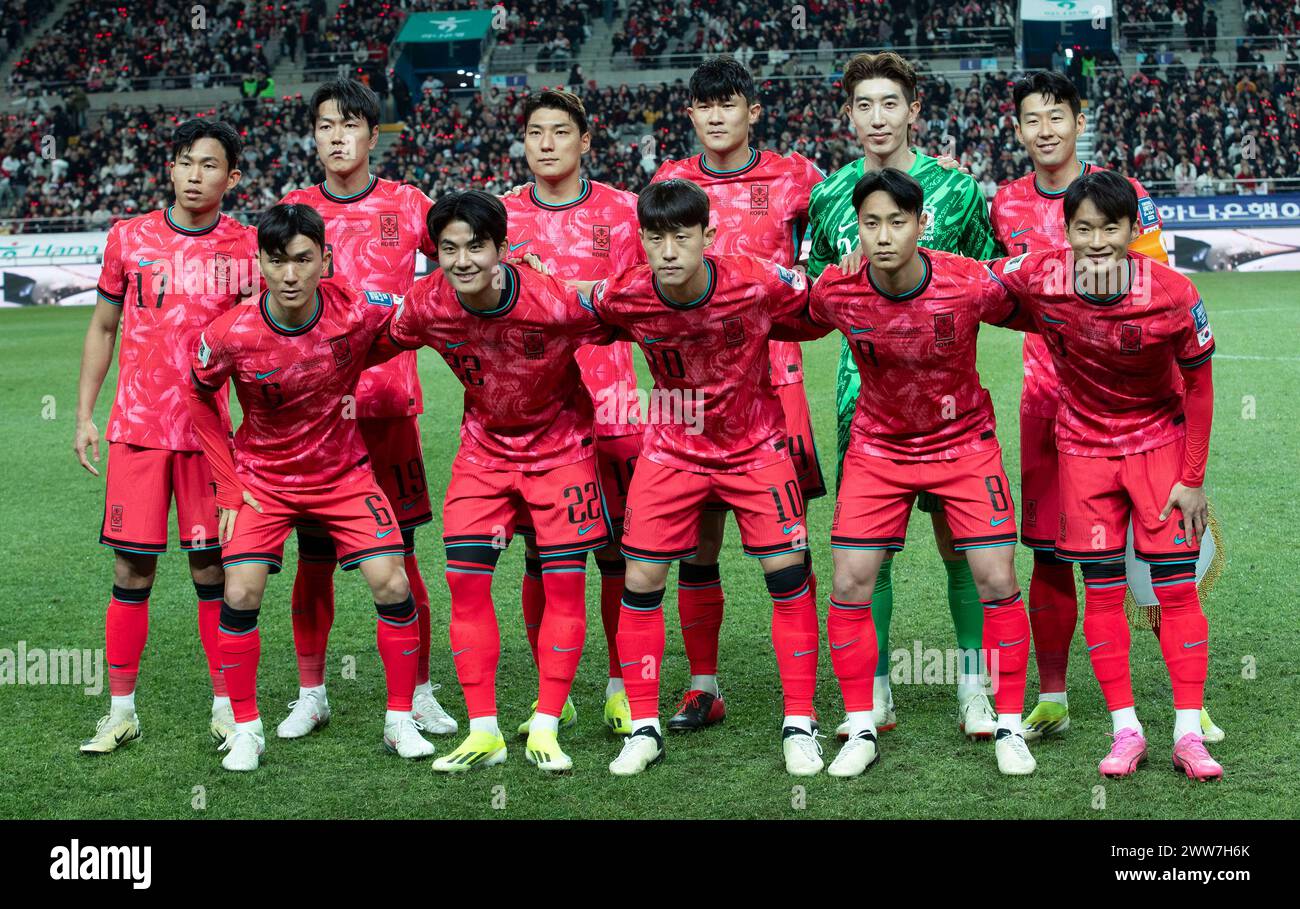 Seoul, Südkorea. März 2024. Die südkoreanische Nationalmannschaft stellt sich für eine Fotosession vor dem Auftakt beim 2. Qualifikationsspiel der FIFA-Weltmeisterschaft Asien zwischen Südkorea und Thailand am 21. März 2024 im Sangam-Weltmeisterschaftsstadion in Seoul, Südkorea. Score Südkorea-Thailand Mit 1:1. (Foto: Lee Young-HO/SIPA USA) Credit: SIPA USA/Alamy Live News Stockfoto