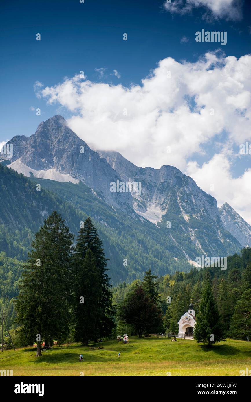 Maria Königskapelle am Lautersee, bei Mittenwald, Werdenfelser Land, Oberbayern, Bayern, Deutschland Stockfoto