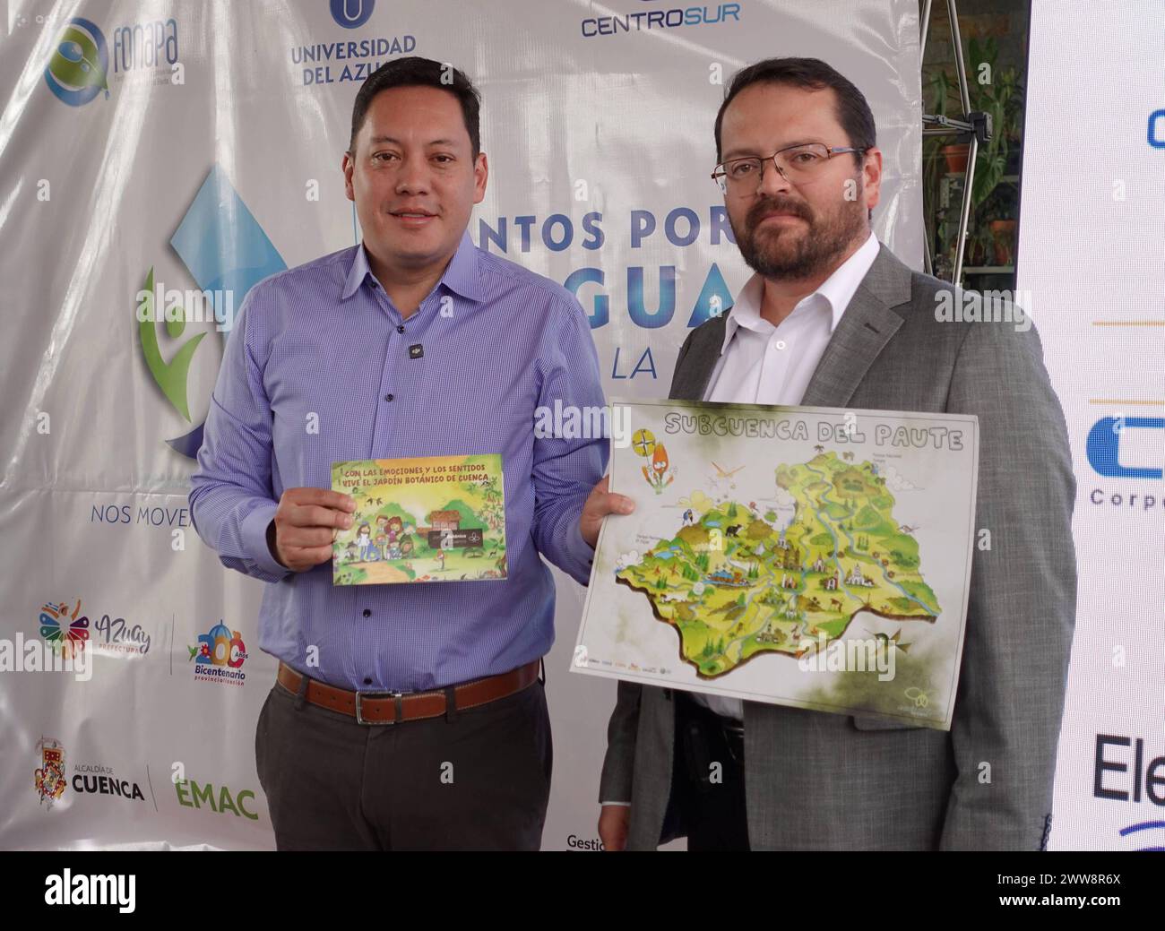 CUENCA-DIA MUNDIAL DEL AGUA Cuenca,Ecuador 22 de marzo de 2024 EN el marco de la Celebracion del Dia Mundial del Agua, mediante un esfuerzo interinstitucional se desarrollo en el Jardin Botanico de Cuenca una casa abierta para informar las acciones que se realizan para el cuidado y proteccion de las fuentes hidricas en el marco de los Objetivos de Desarrollo Sostenible Â ODSÂ , Hambre Cero, Energia Asequible y no Contaminante, Agua Limpia, Saneamiento, y Cambio Climatico. El alcalde Cristian Zamora fue quien presidio el evento con la presencia e ninos de diferentes escuelas. foto Boris Romoler Stockfoto