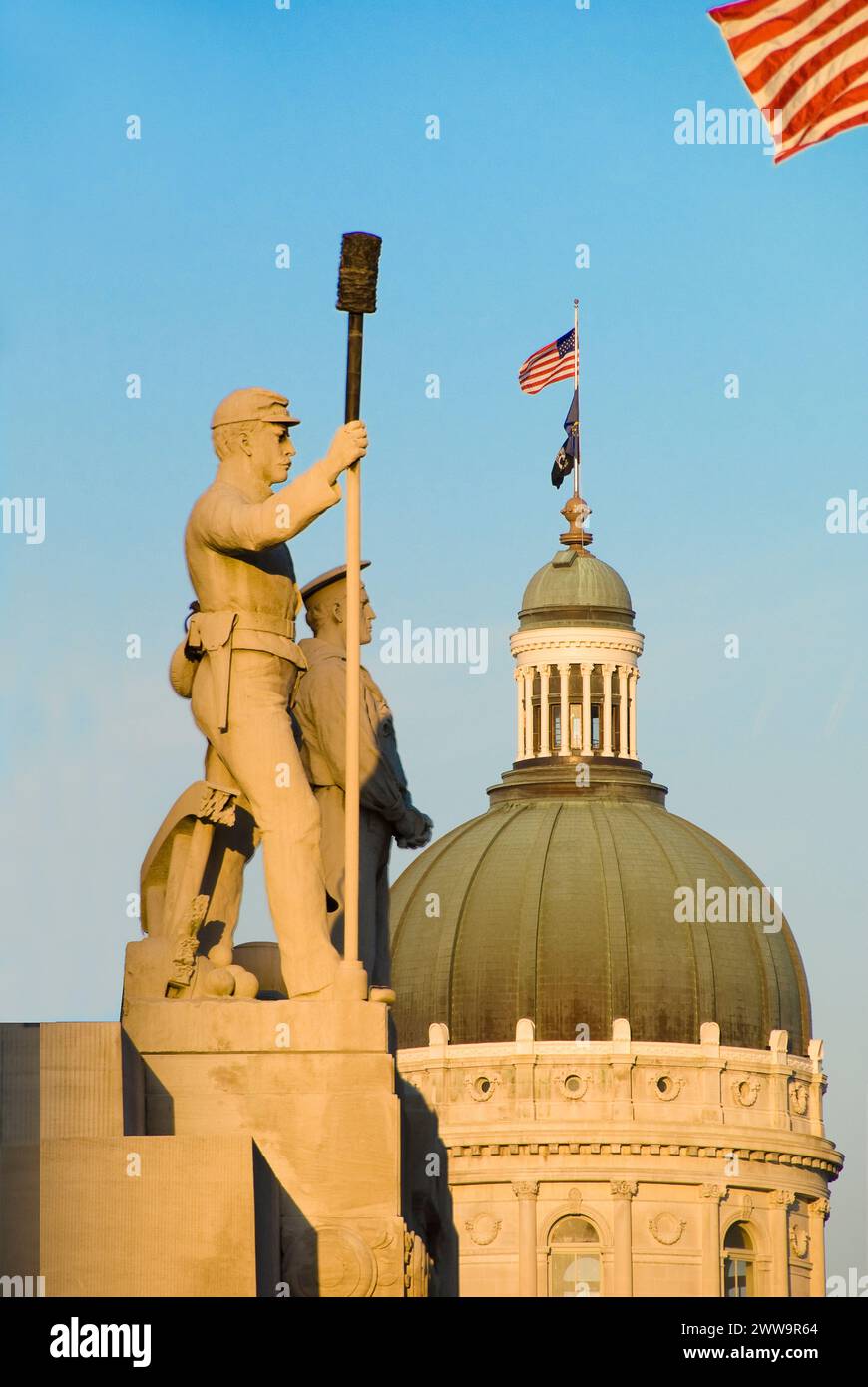 Soldiers and Sailors Monument ist als eines der weltweit herausragenden Denkmäler anerkannt - ein Stadt- und Staatssymbol - erbaut 1902 steht 284'' Stockfoto