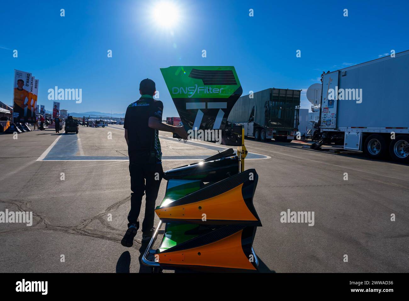 Die Crew von Juncos Hollinger Racing Chevrolet bereitet ihre Rennwagen für die erste Thermal Club $1 Million Challenge im Thermal Club in Thermal CA vor. (Bild: © Grindstone Media Group/Aspinc/Wa/Cal Sport Media) Stockfoto