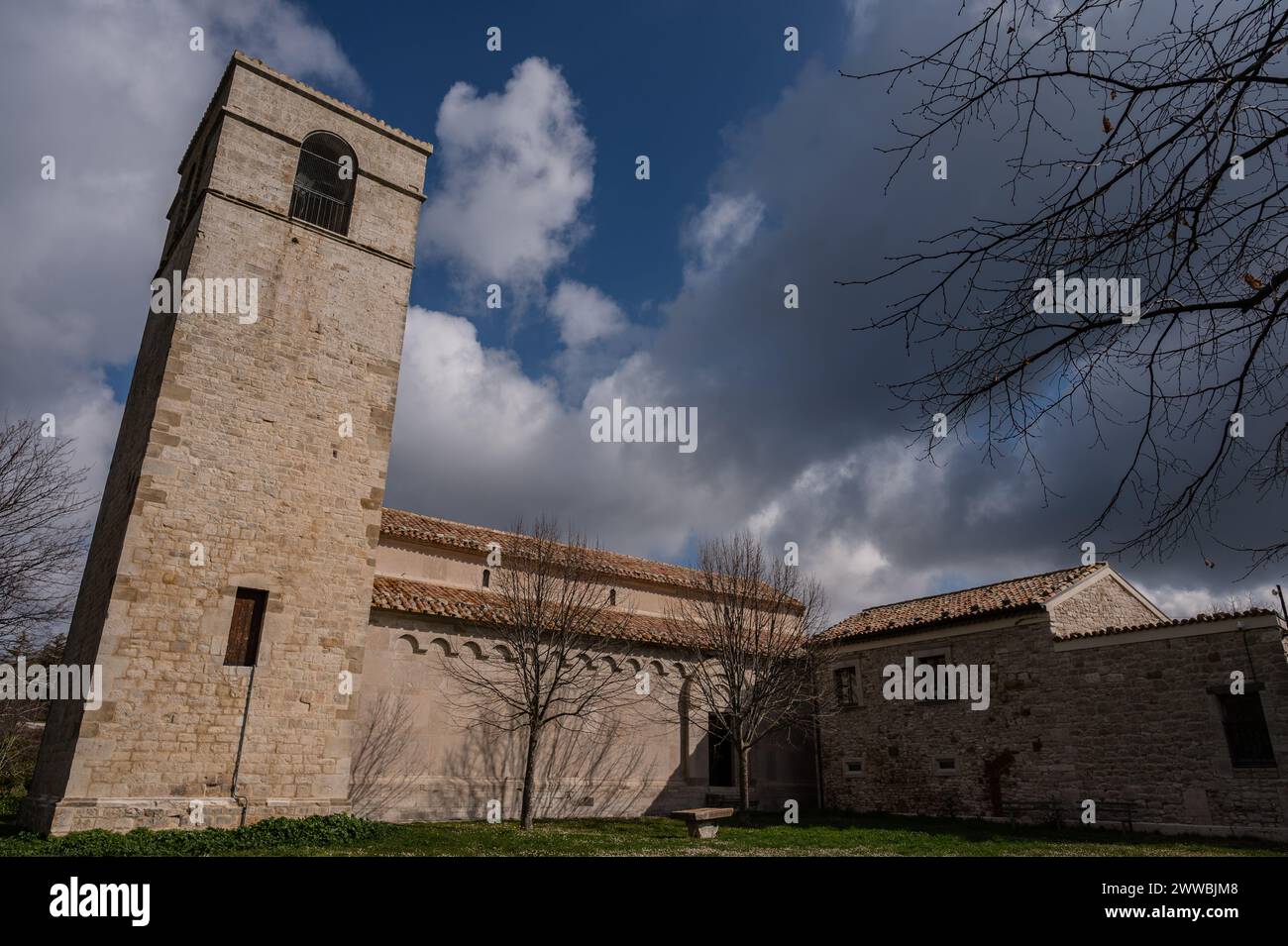 Es ist eine Abtei in der Gemeinde Matrice, Campobasso. Das Baudatum der Abtei ist nicht bekannt, aber sie wurde im August 1148 geweiht. Stockfoto