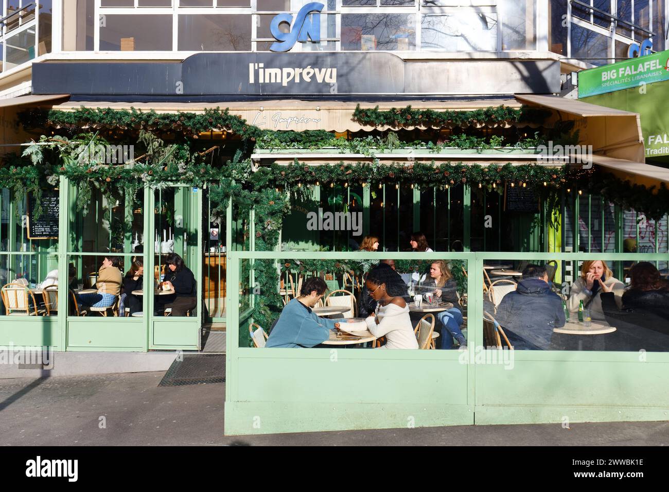 Die italienische Trattoria ist ein traditionelles italienisches Restaurant am Boulevard Bonne Nouvelle in der Nähe der Porte Saint Denis in Paris, Frankreich. Stockfoto