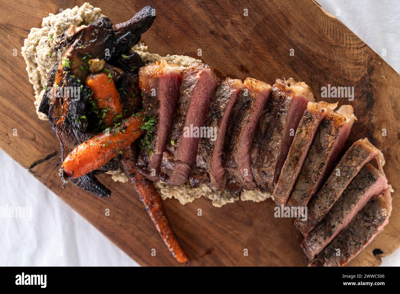 Gegrilltes New York Steak Stockfoto