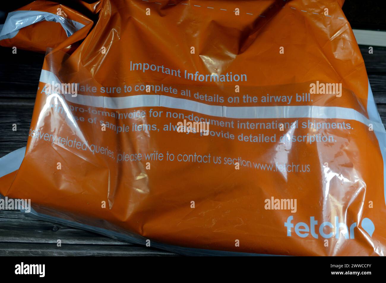 Kairo, Ägypten, 22. März 2024: Fetchr Package, Fetchr ist ein internationales Express-, Postzustellungs- und Logistikunternehmen, das ein App-basiertes Unternehmen betreibt Stockfoto