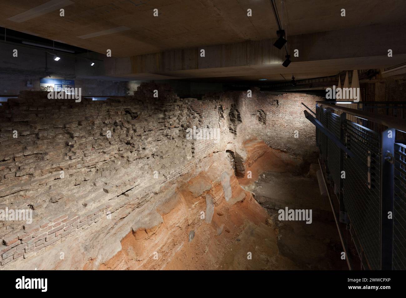 Old Dock, ursprünglich bekannt als Thomas Steers' Dock unter dem Einkaufszentrum Liverpool One Stockfoto