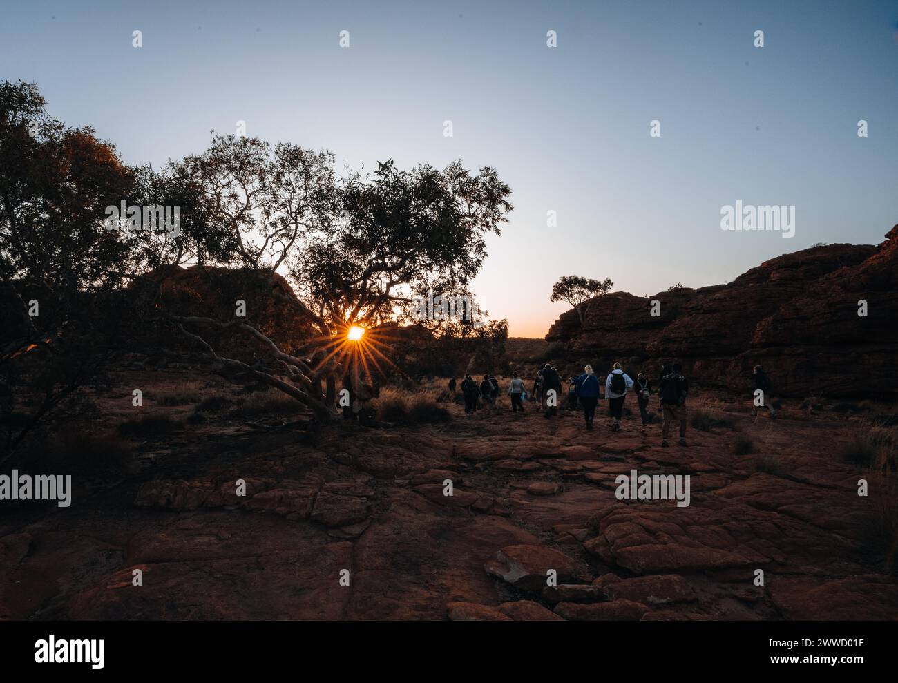 Panoramablick auf Kings Canyon, Sonnenaufgang und Sonnenuntergang in Zentralaustralien, Northern Territory, Australien Stockfoto