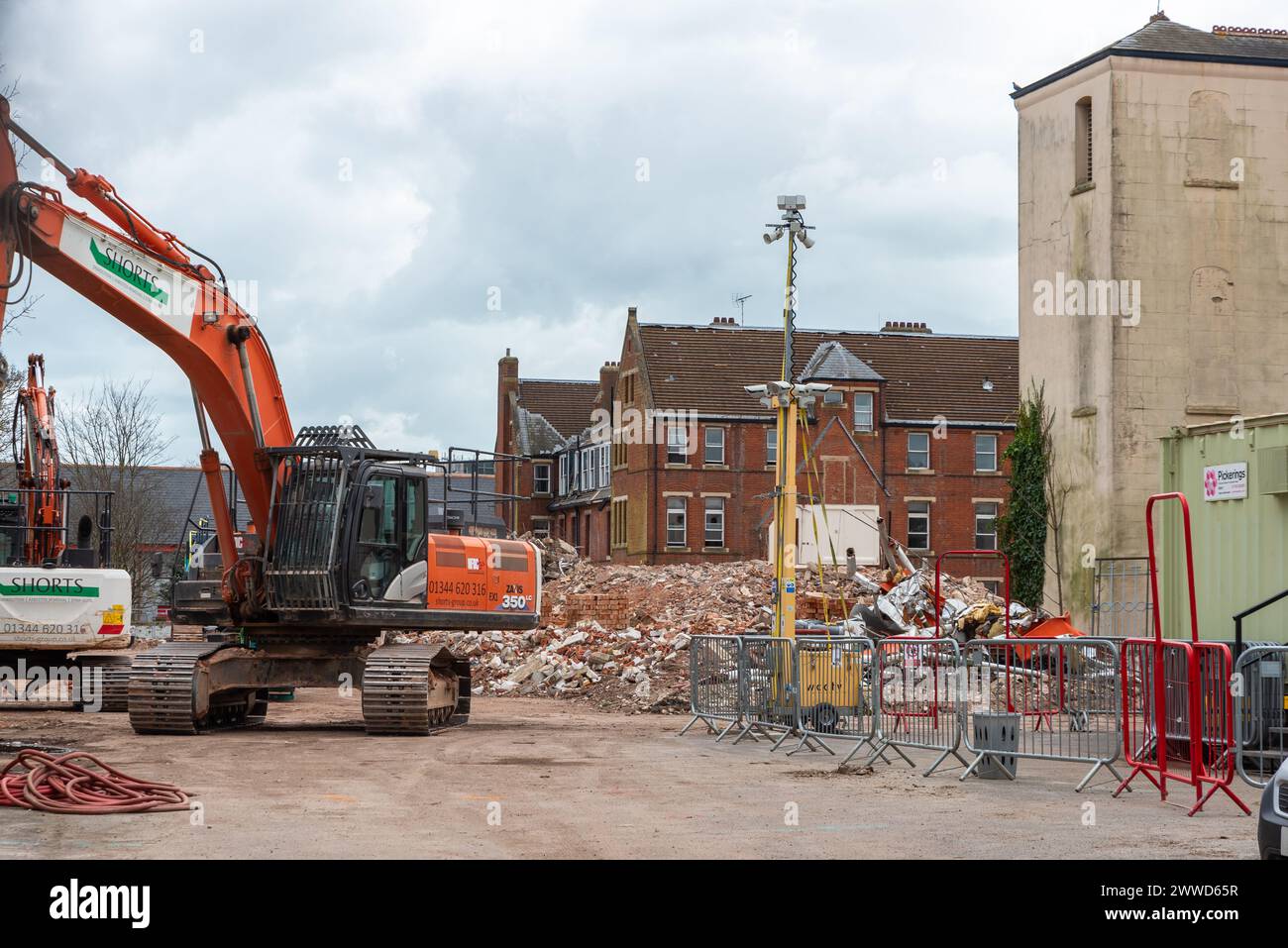 Der Abriss des historischen Nazareth House in Southend, Essex, ist im Gange, ehemaliges Pflegeheim und Wohnhaus des Klosters, das von den Nonnen der Schwestern von Nazareth betrieben wurde Stockfoto