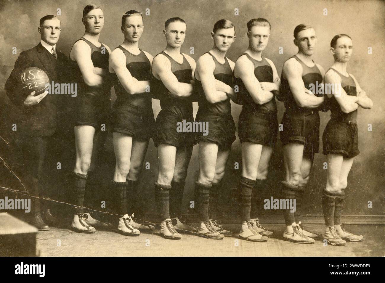 Vintage Basketball, Basketball Geschichte, Basketball Anfang der 1900er Jahre, American Sports History Stockfoto