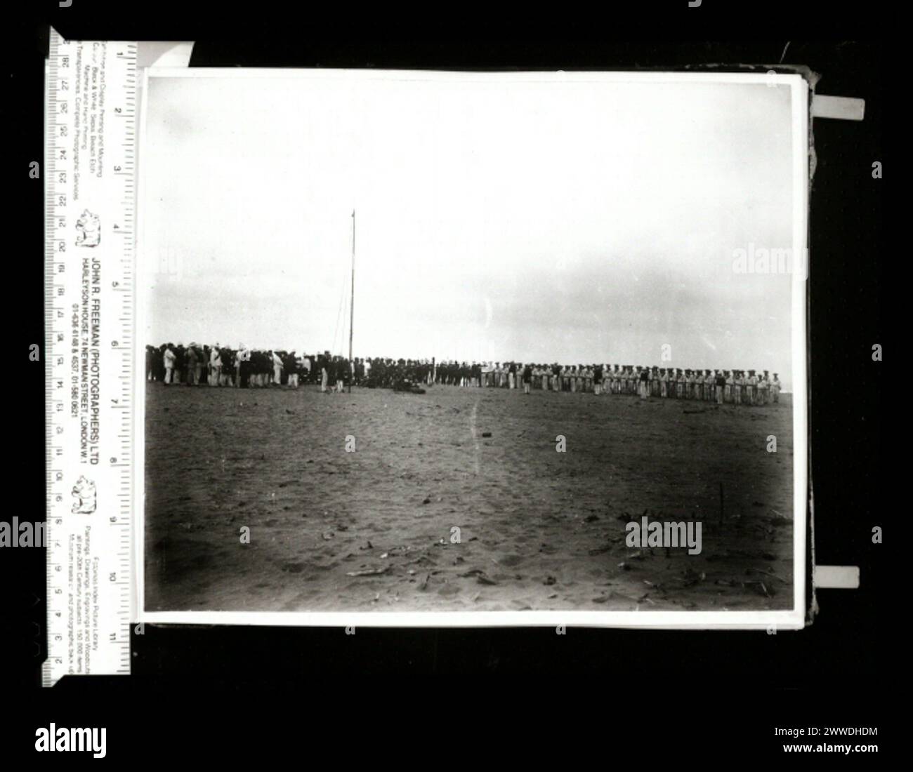 1884 wurde über der Südküste Neuguineas ein britisches Protektorat ausgerufen, das als Papua bekannt ist. Dies folgte der Aufbau eines Protektorats über dem nordöstlichen Teil der Insel. Papua blieb bis 1888 unter britischer Kontrolle, als es von Großbritannien annektiert wurde. 1902 übernahm das Commonwealth of Australia die Herrschaft über das Territorium, das 1906 als Territorium Papua bekannt wurde. Stockfoto