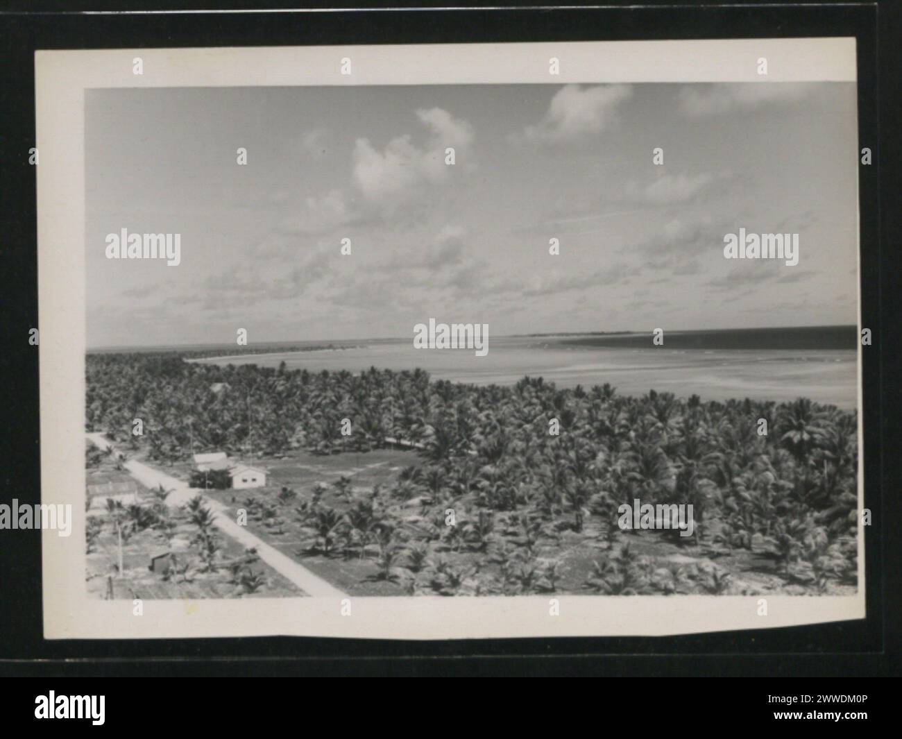 Der Hauptsitz der Abteilung Wireless Telegraph befindet sich in Betio, Kiribati, wo die Telekommunikations- und Funksignaloperationen verwaltet werden. Stockfoto