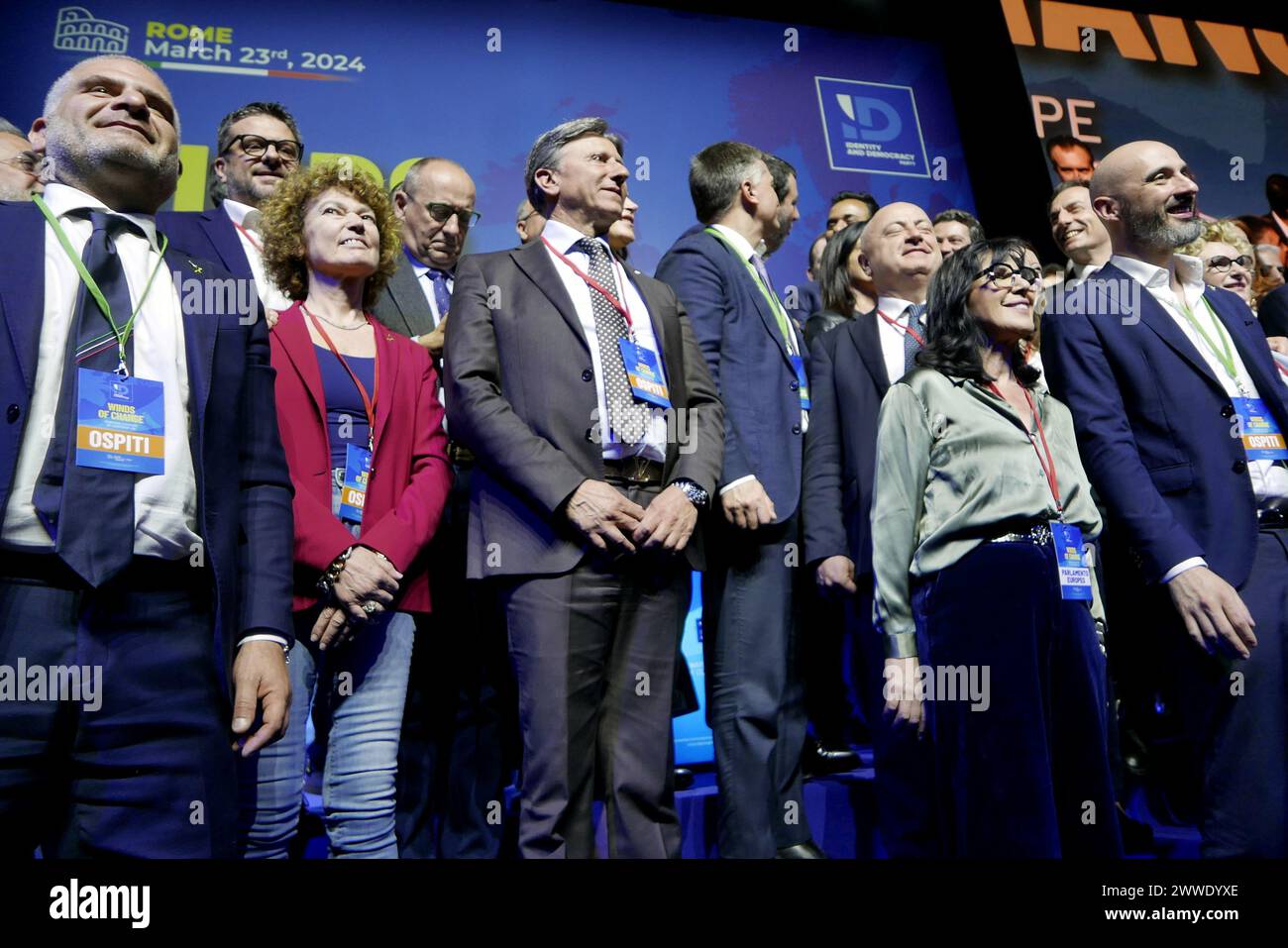 Rom, Italien. März 2024. Mitglieder des Europäischen Parlaments der Lega-Partei posieren am 23. März 2024 in Rom, Italien. Die Abgeordneten nahmen an der Konvention für Identität und Demokratie Teil, einer Fraktion, die die rechten Parteien im Europäischen Parlament, einschließlich der italienischen Lega per Salvini, zusammenbringt. (Foto: Elisa Gestri/SIPA USA) Credit: SIPA USA/Alamy Live News Stockfoto