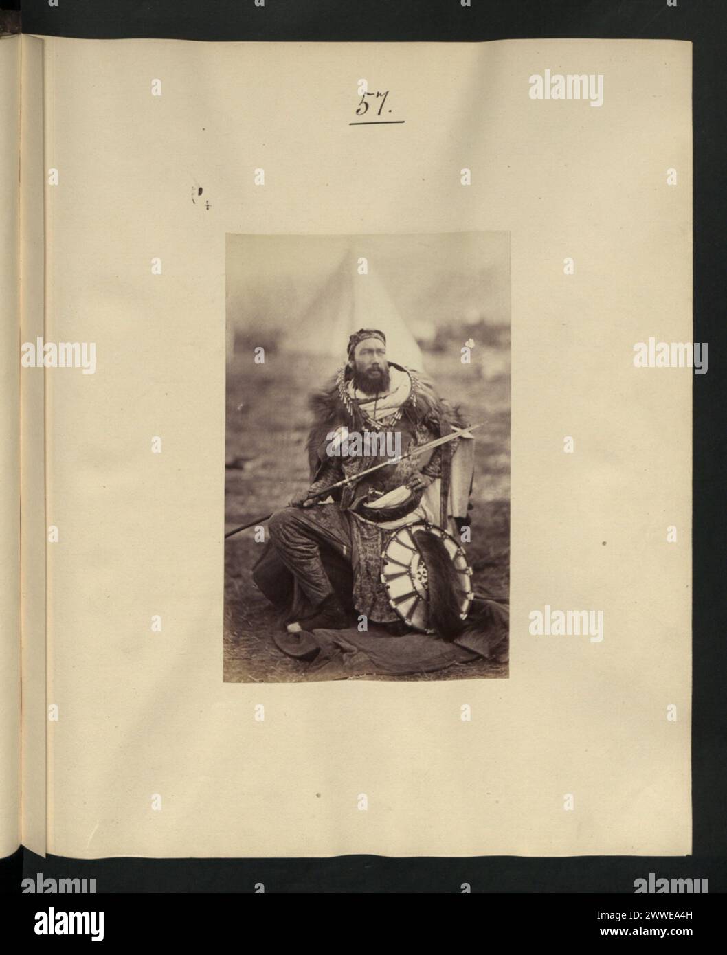 Porträt von Captain Speedy in Zoulla, Magdala, Abessinien, Afrika, einem britischen Offizier im Militärdienst des 19. Jahrhunderts. Stockfoto