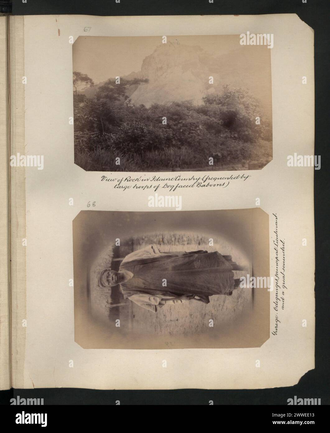 Blick auf felsiges Gelände im Idaur-Land mit Truppen von Hundeschwannen und Erwähnung von Yurege - Odegernges, einem Oberleutnant. Stockfoto