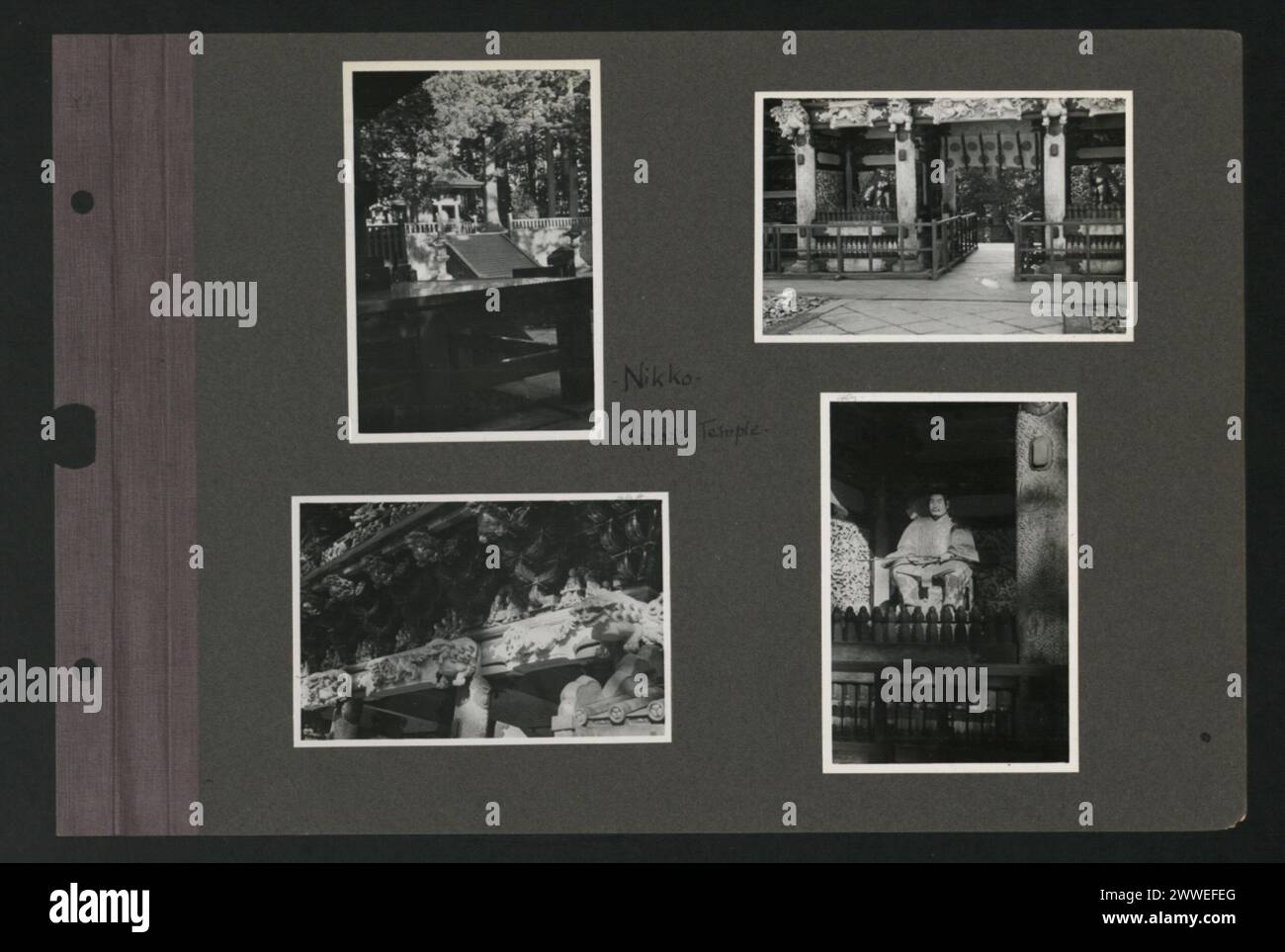 Blick auf den Ieyasu-Tempel in Nikko, Japan von 1935-1936 mit Tempelgebäuden, umliegenden Anlagen und architektonischen Details. Stockfoto