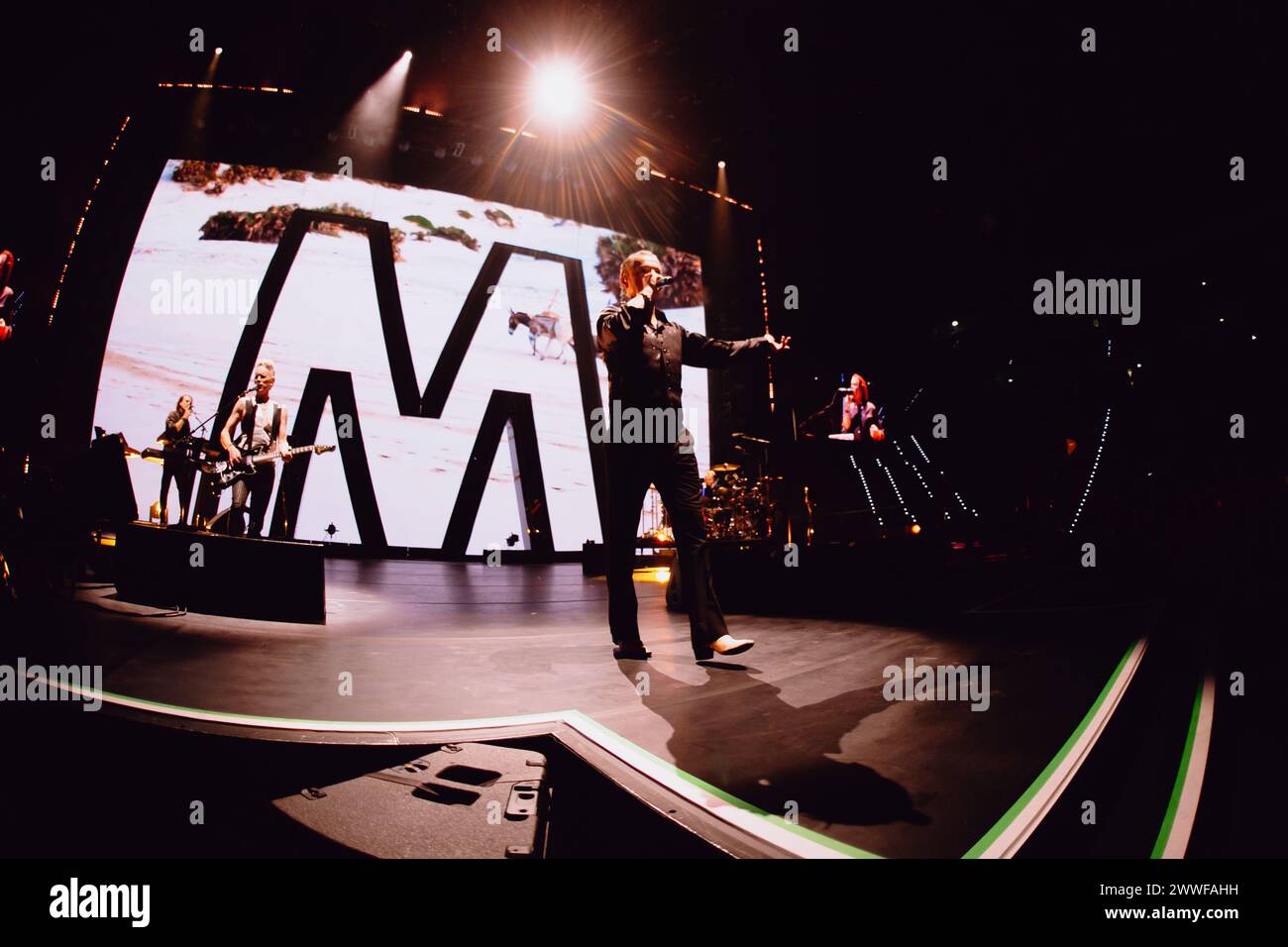 depeche-Modus führen Memento Mori-Tour in Turin auf, erstes italienisches Konzert Stockfoto