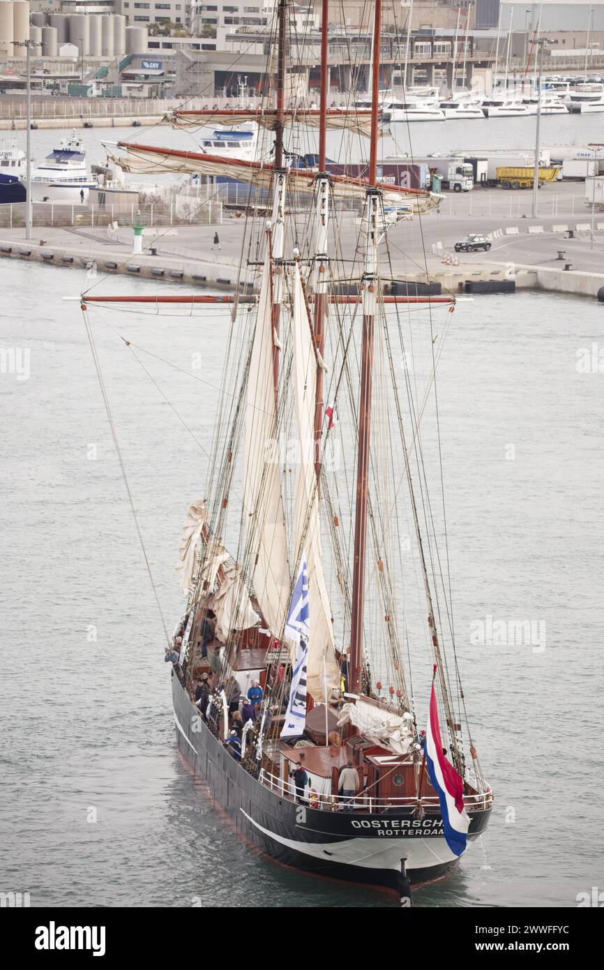 Sete, Frankreich. 12. April 2022. Die Oosterschelde trifft auf der Escale à Sete ein, dem ersten Seetreffen in Sete, Frankreich Stockfoto