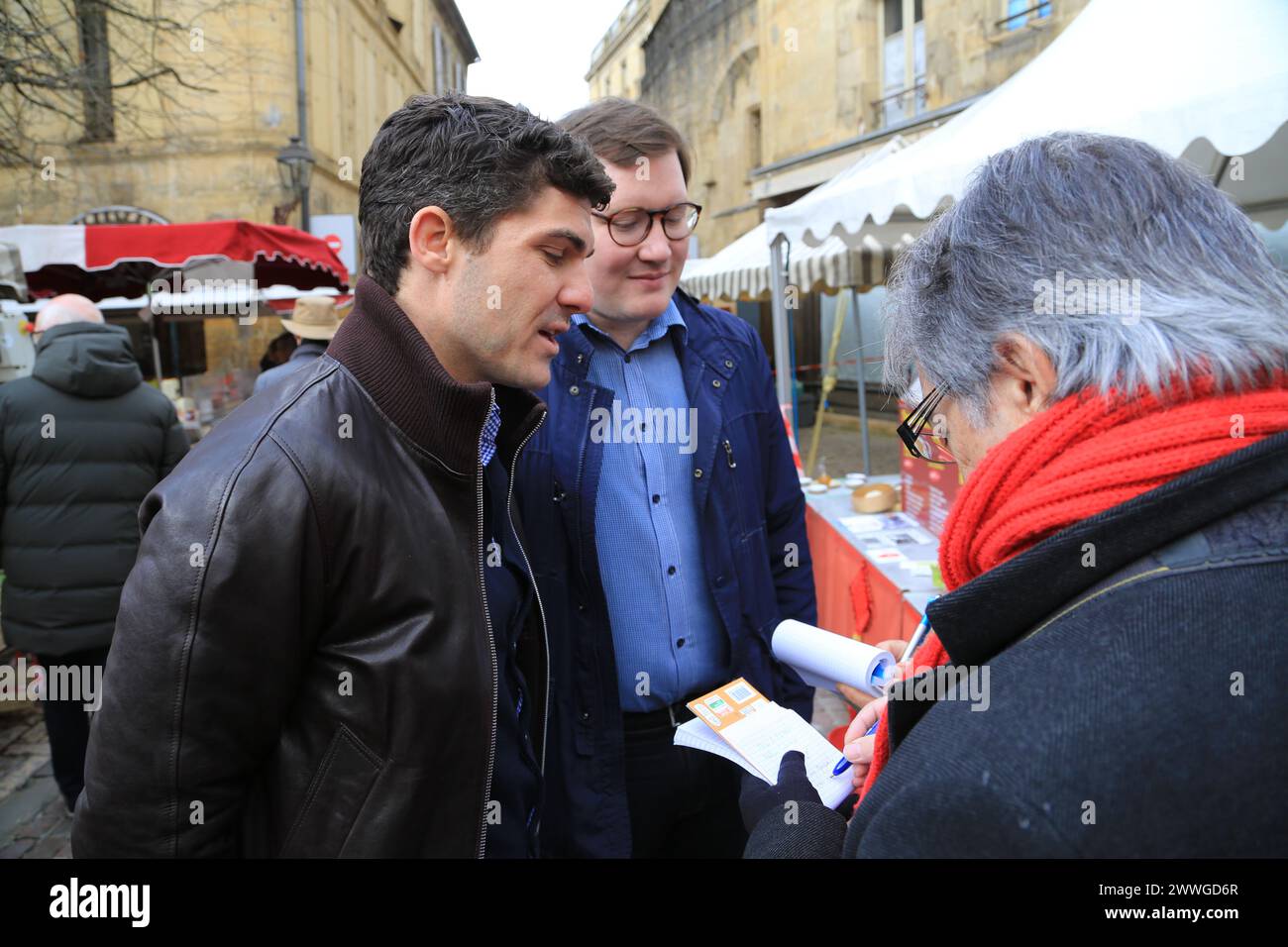 Aurélien Pradié, französischer Politiker „Les Républicains“, Abgeordneter des Departements Lot, während der Kommunalwahlen in Sarlat in Périgord Noi Stockfoto