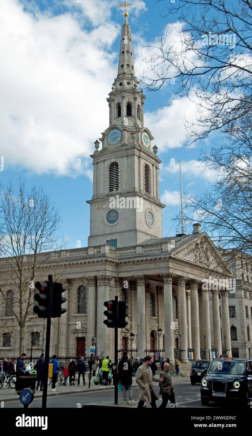 Clocktower/Spire of St Martin-in-the-Fields, Trafalgar Square, London, Großbritannien. Stockfoto
