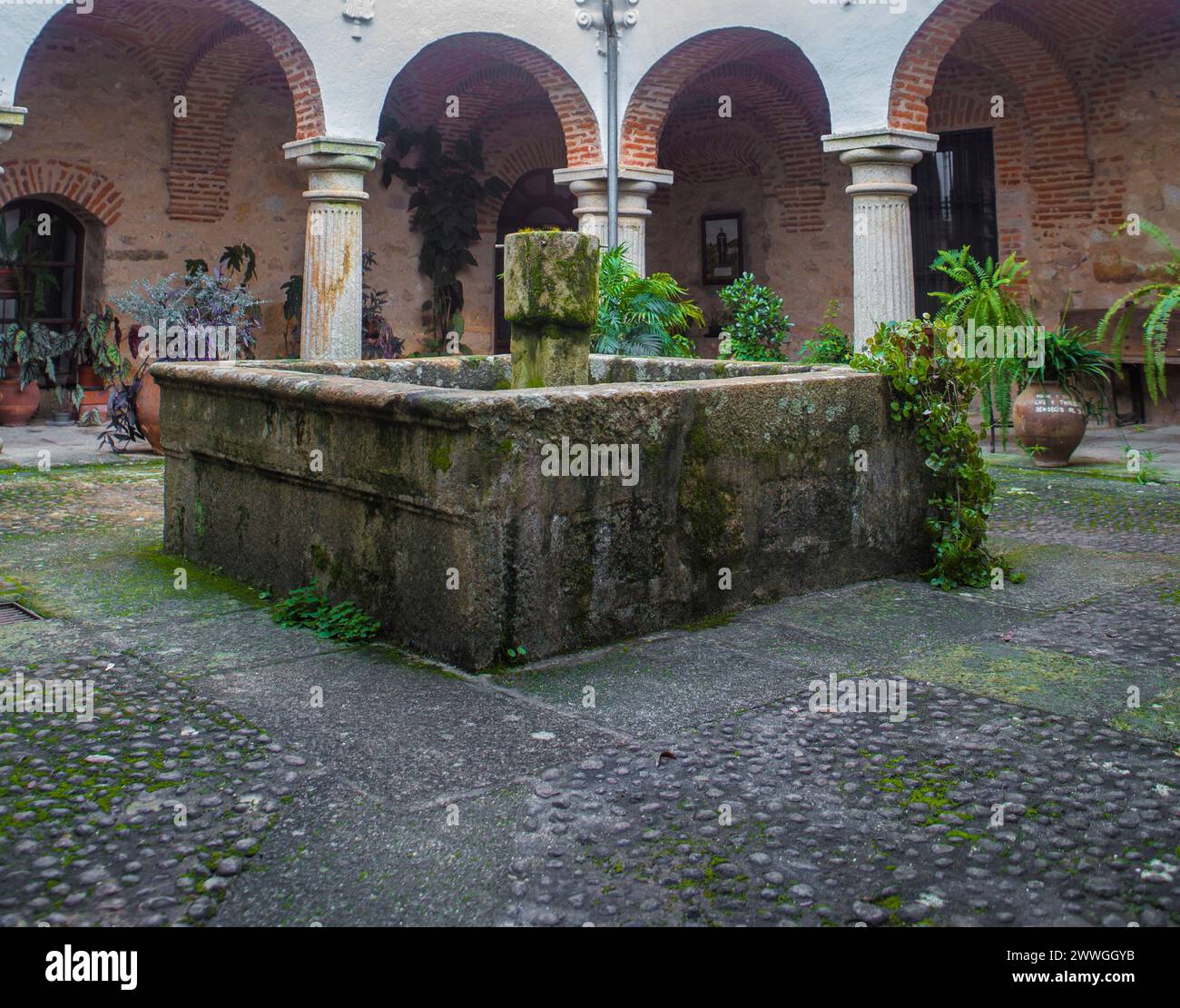 P. de Acim, Spanien - 21. Januar 2024: Neues Kloster des Klosters El Palancar, Pedroso de Acim, Caceres, Spanien Stockfoto
