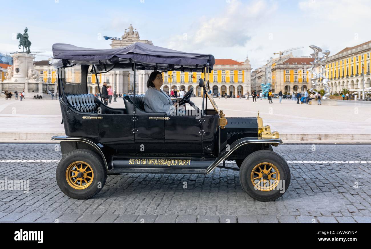 Tuk Tuk im Vintage-Stil Lissabon Portugal Stockfoto