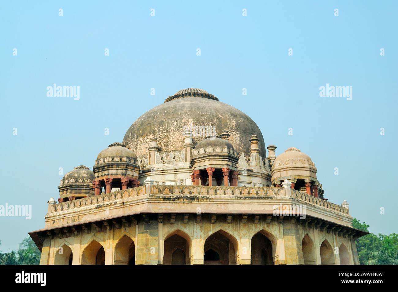 Teilweiser Blick auf Muhammad Shah Sayyids Grab, Lodi Gardens, Neu-Delhi, Delhi, Indien Stockfoto