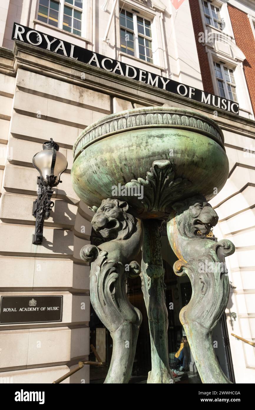 Die Royal Academy of Music in London, England, ist eine der ältesten Musikschulen in Großbritannien Stockfoto