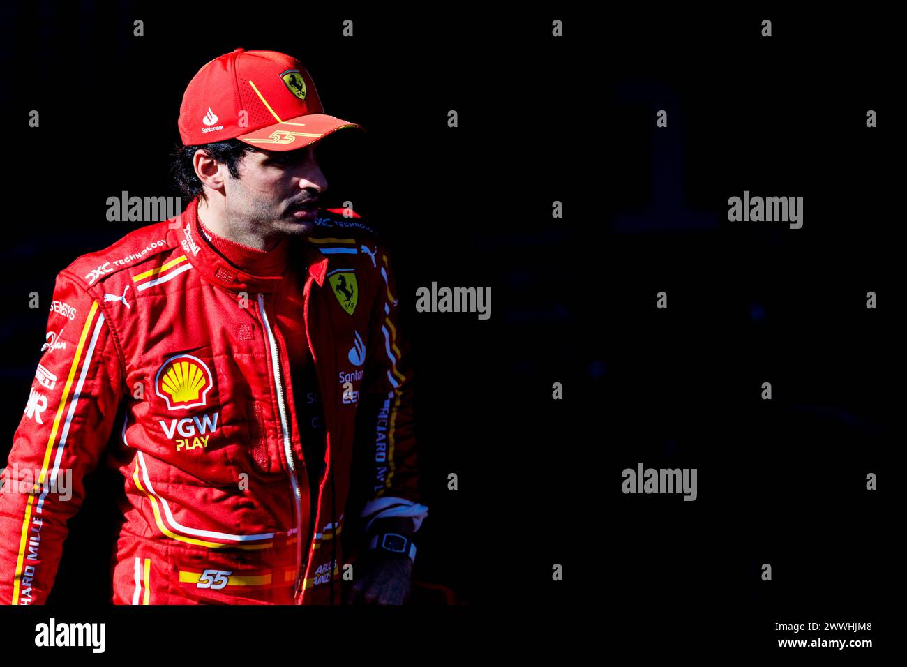 24. März 2024: Melbourne Grand Prix Circuit, Melbourne, Victoria, Australien; Formel 1 Grand Prix von Australien: Renntag; Nummer 55 Scuderia Ferrari Pilot Carlos Sainz Jr. Auf dem Podium nach dem Rennen Stockfoto