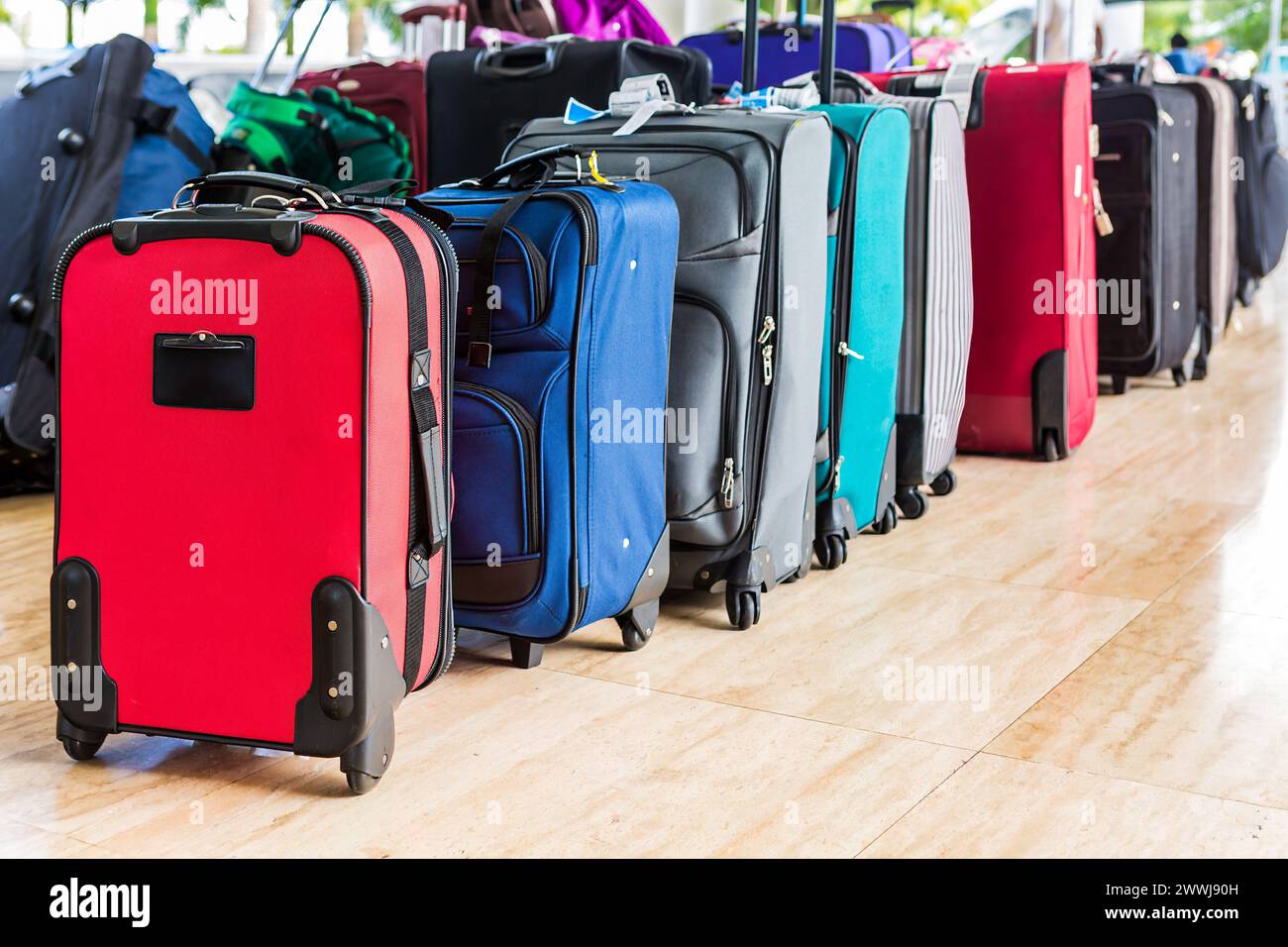 Reihe von Reisetaschen Stockfoto