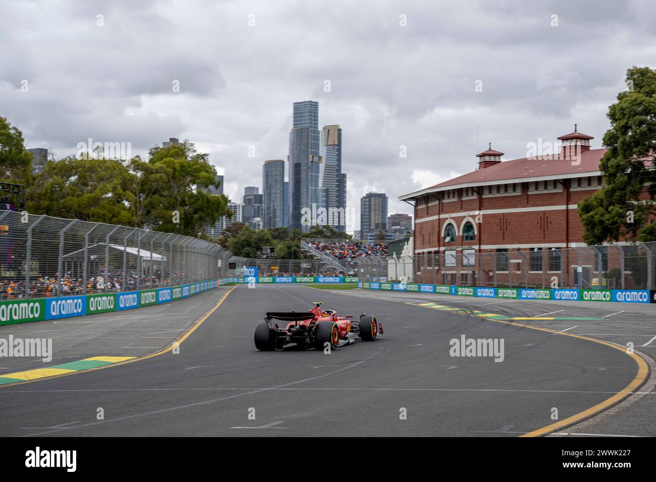 Melbourne, Australien, 23. März, tritt Carlos Sainz aus Spanien für Ferrari an. Qualifying, Runde 03 der Formel-1-Meisterschaft 2024. Quelle: Michael Potts/Alamy Live News Stockfoto