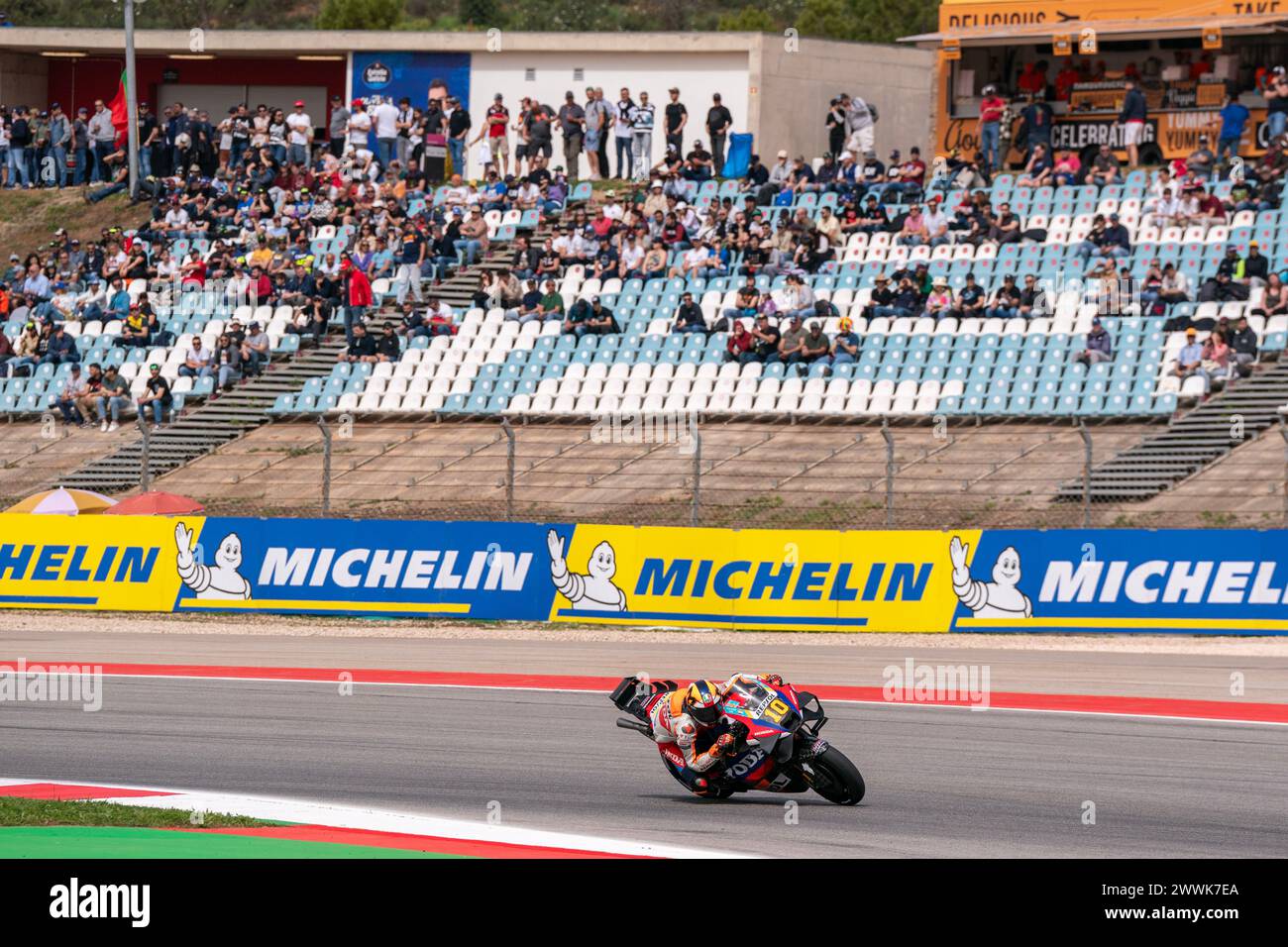 Portimao, Portugal. März 2024. PORTIMAO, PORTUGAL - 23. MÄRZ: Luca Marina aus Italien, Repsol Honda Team während des Grande Premio Tissot de Portugal, MotoGP-Klasse, Sprint-Rennen auf dem Autodromo Internacional do Algarve am 23. März 2024 in Portimao, Portugal. (Foto von Henk Seppen/Orange Pictures) Credit: Orange Pics BV/Alamy Live News Stockfoto