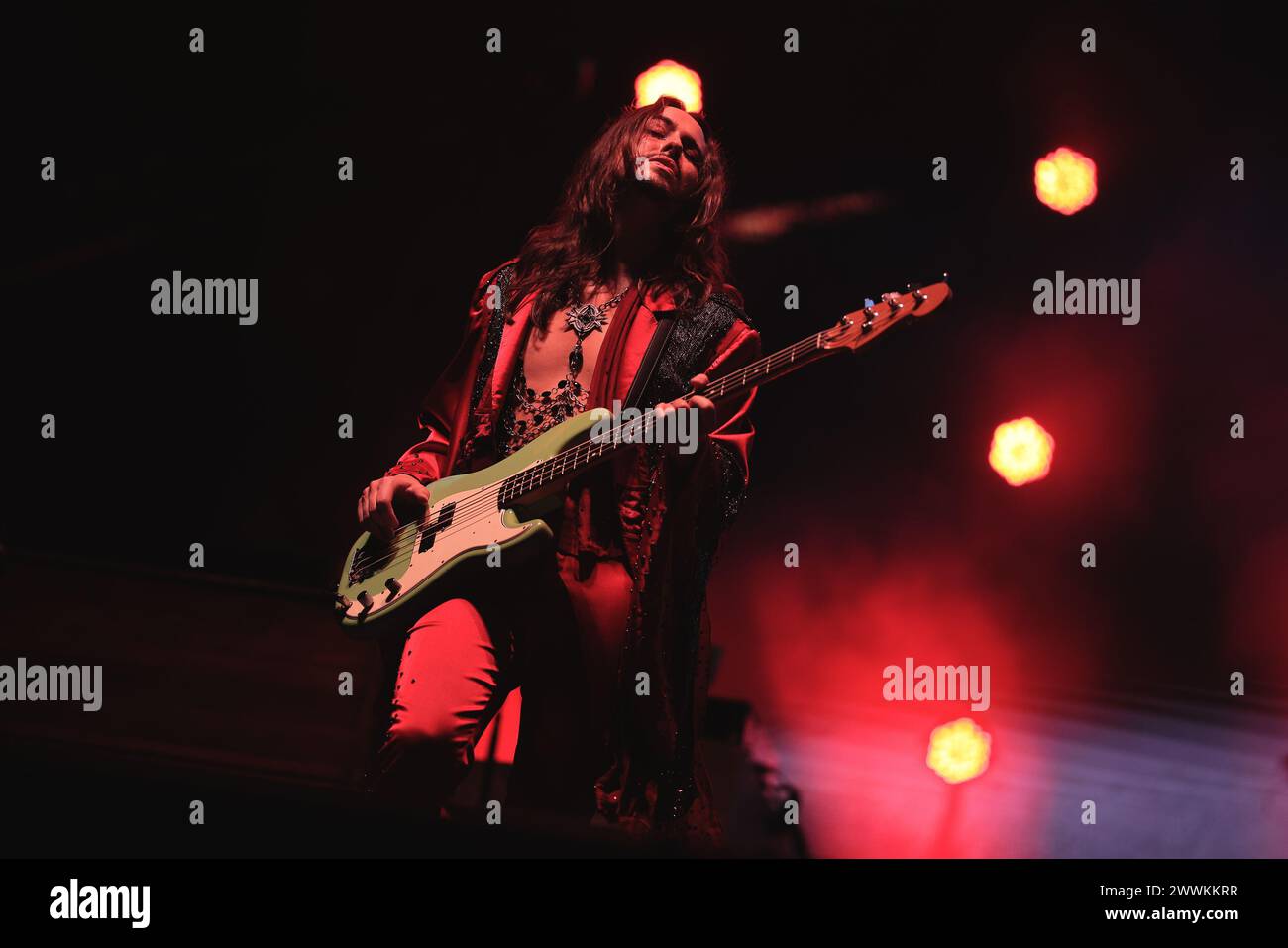 Sao Paulo, Brasilien. März 2024. SP - SAO PAULO - 03/24/2024 - SAO PAULO, LOLLAPALOOZA BRASILIEN 2024 - Bassist Sam Kiszka von der nordamerikanischen Band Greta Van Fleet tritt auf der Samsung Galaxy Bühne auf, beim Lollapalooza Brasil 2024 Festival im Autodromo de Interlagos, Zone südlich der Stadt Sao Paulo, diesen Sonntag (24). Foto: Ettore Chiereguini/AGIF (Foto: Ettore Chiereguini/AGIF/SIPA USA) Credit: SIPA USA/Alamy Live News Stockfoto