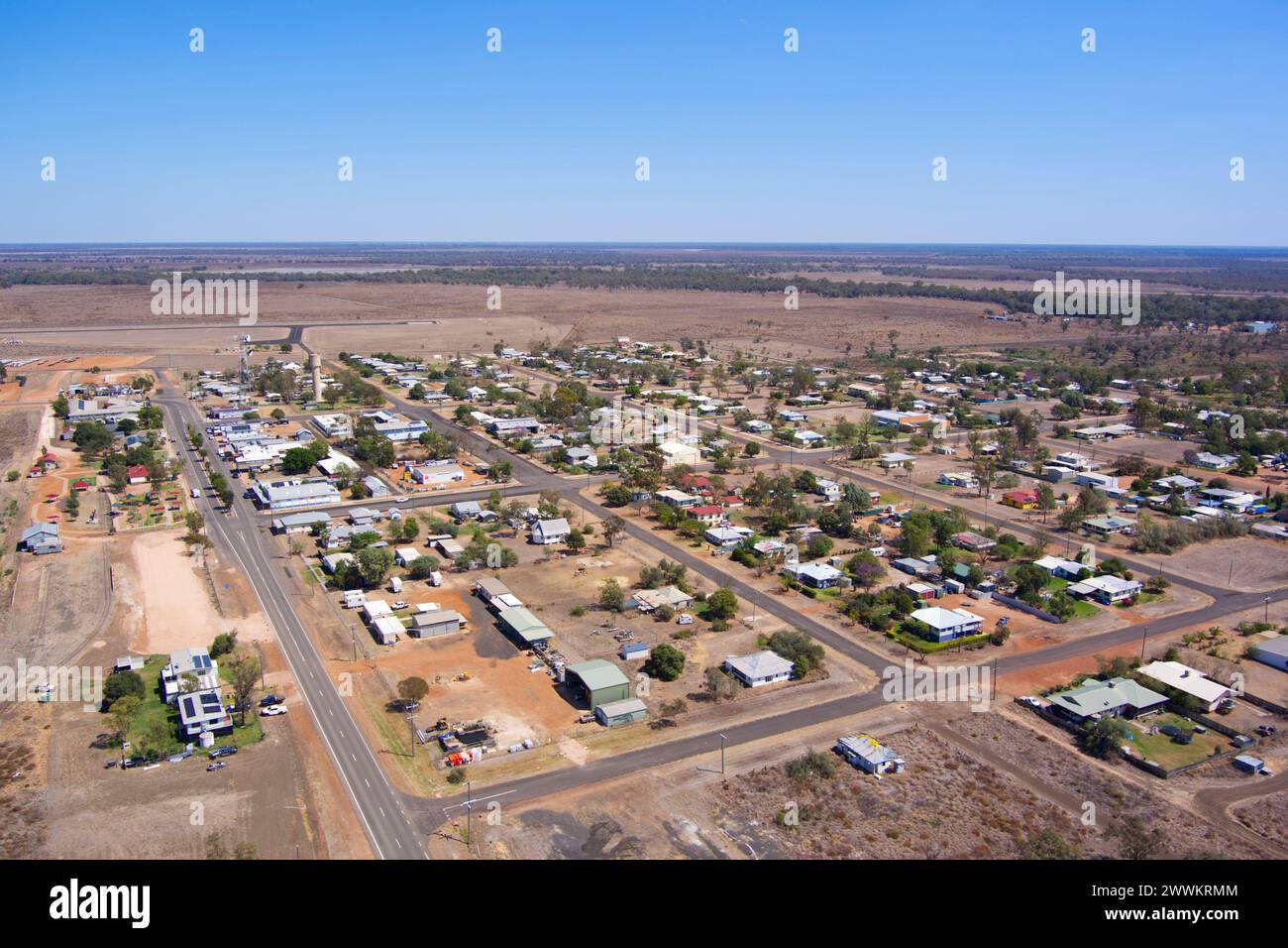 Luftlinie des abgelegenen Dorfes Dirranbandi Lower Western Queensland Australia Stockfoto