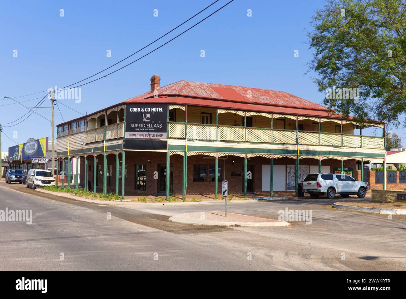 Klassisches Queenslander Stryle Holz gebaut Cobb & Co Hotel St George Queensland Australien Stockfoto