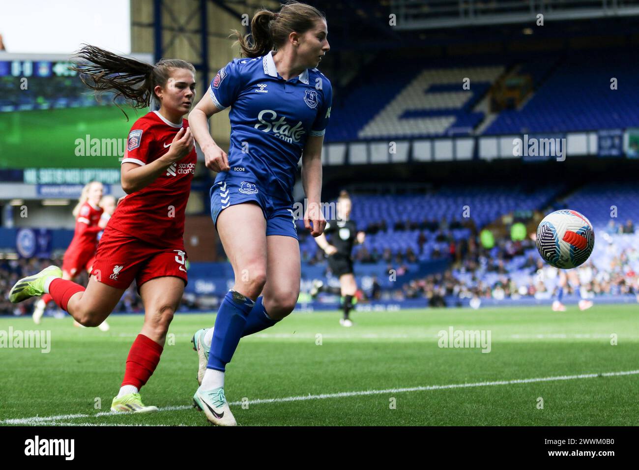 Liverpool, Großbritannien. März 2024. Goodison Park, Liverpool, England, 24. März 2024: Emma Bissell (11 Everton) am 24. März 2024 beim Barclays FA Womens Super League Spiel zwischen Everton und Liverpool im Goodison Park in Liverpool, England. (Sean Chandler/SPP) Credit: SPP Sport Press Photo. /Alamy Live News Stockfoto