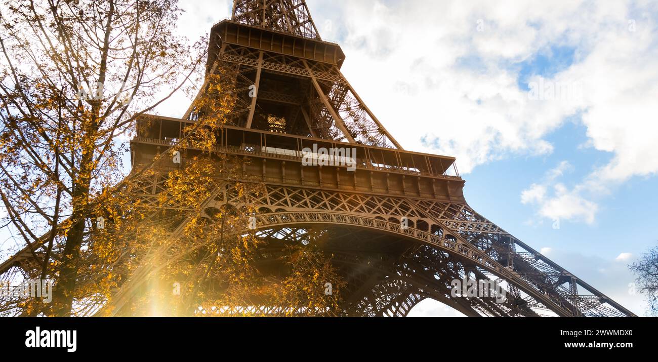 5. Dezember 2023 - der Eiffelturm, Paris, Frankreich. Stockfoto