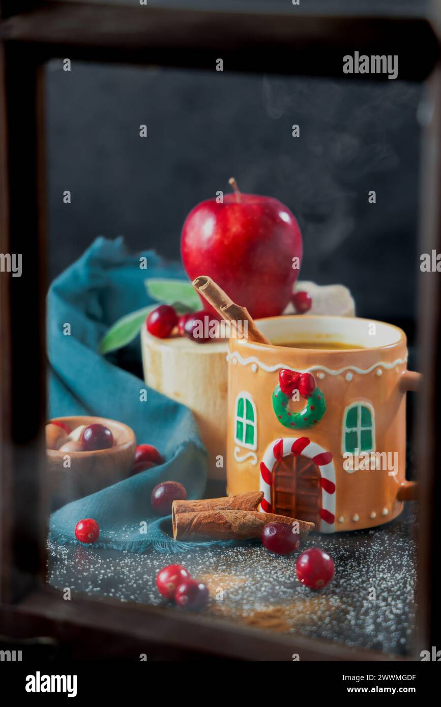 Apfel Zimt Kaffee Dampfgetränk Preiselbeeren Äpfel Heißgetränk Stockfoto