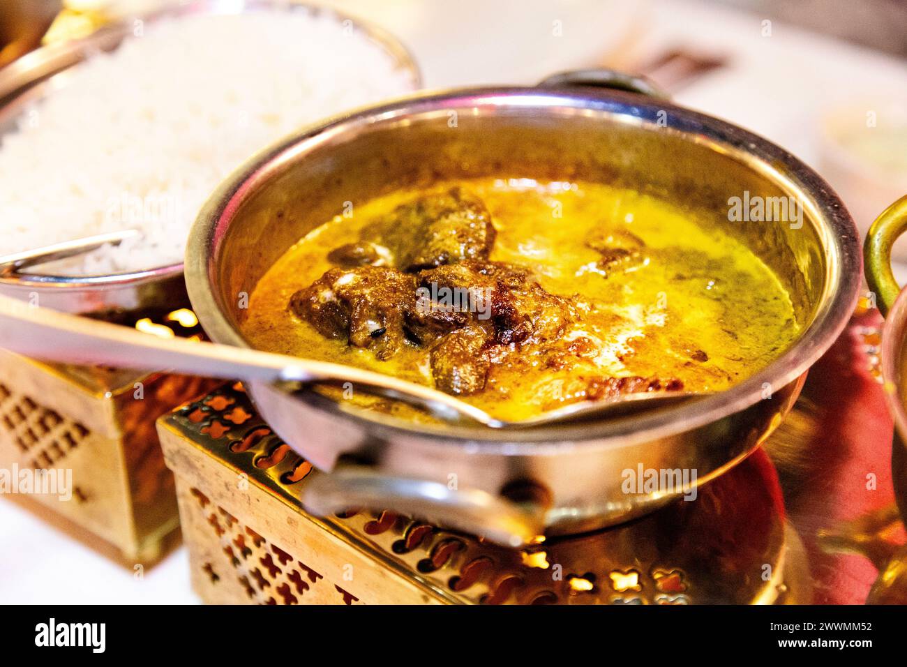 Curry im indischen Rajdoot Tandoori Restaurant, Manchester, England Stockfoto