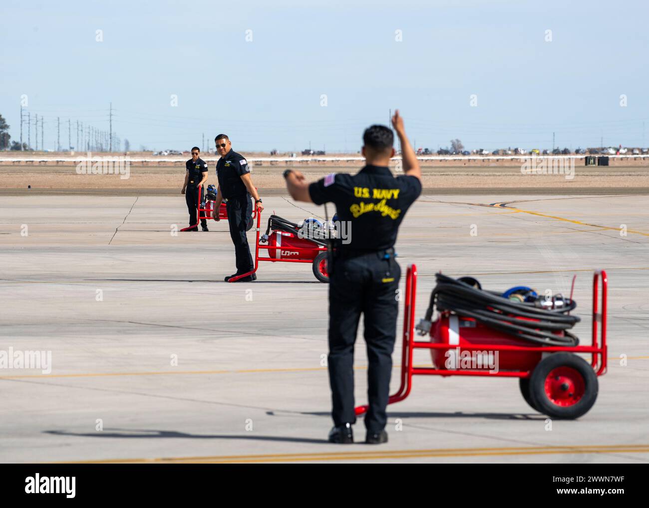 Die Blue Angels führen derzeit Wintertrainings in der Naval Air Facility (NAF) El Centro, Kalifornien, durch, um die kommende Flugschau-Saison 2024 vorzubereiten. Marineblau Stockfoto