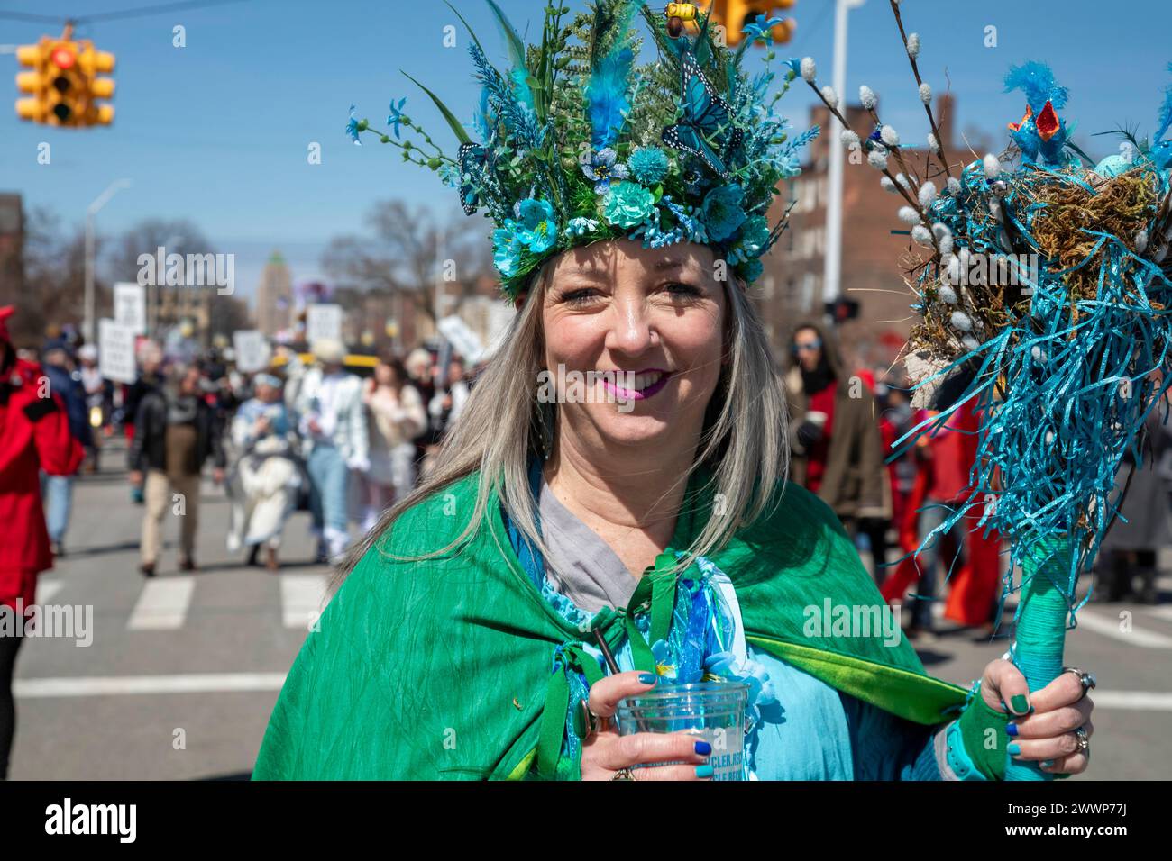 Detroit, Michigan - The Marche du Nain Rouge feiert die Ankunft des Frühlings und der Nain Rouge (roter Zwerg) aus der Stadt verbannt. Legende aus dem Stockfoto