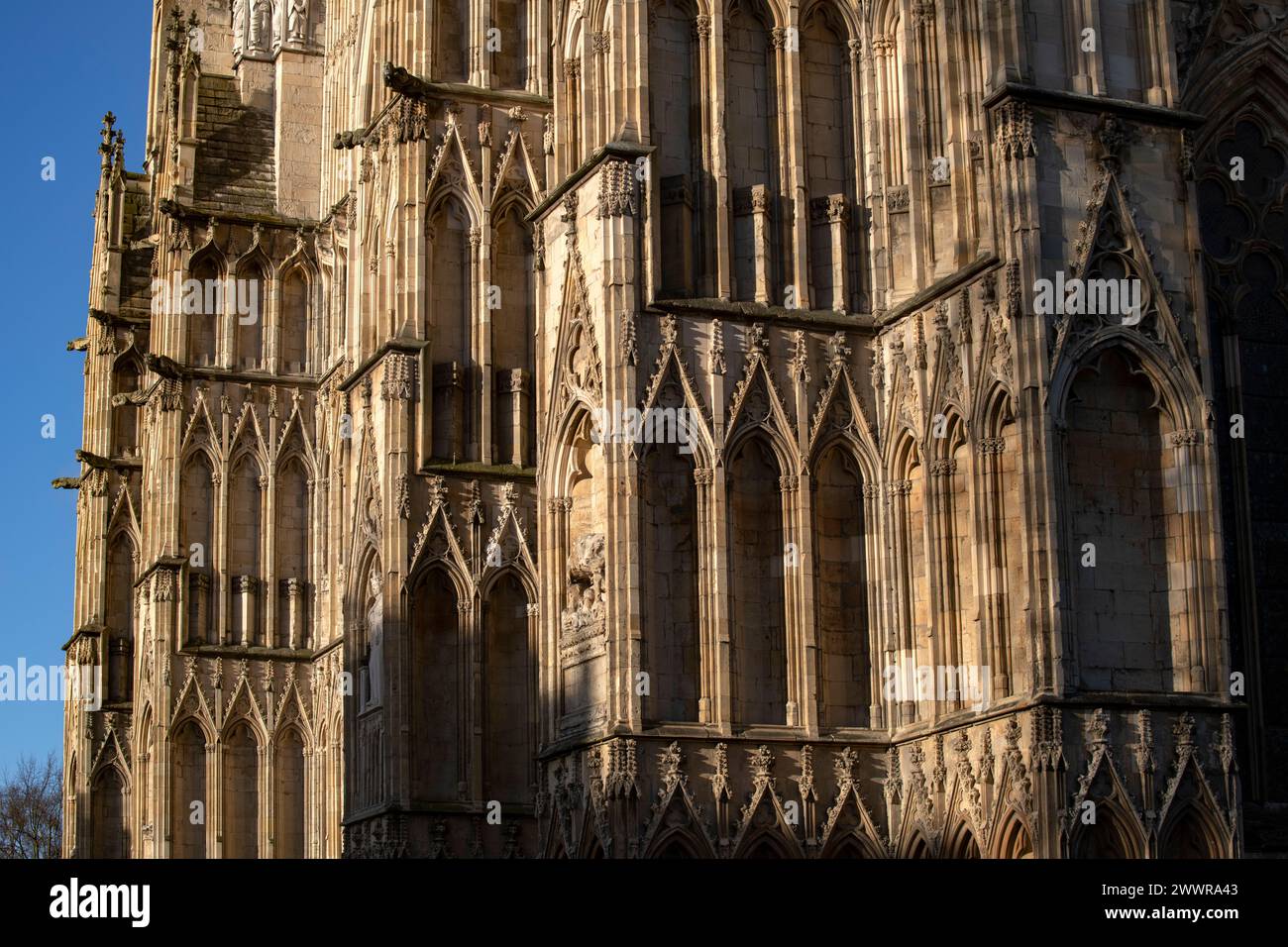 York Minster_York_England_March 2024 York Minster, ehemals Kathedrale und Metropolitische Kirche von Saint Peter in York, ist eine anglikanische Kathedrale Stockfoto