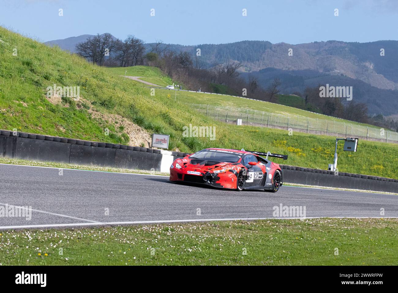 Mugello Circuit, Italien 24/03/2024 - 12h Mugello, Serie 24H. Rennen Teil 2. Lamborghini Huracán GT3 von RD Signs – Siauliai in Aktion auf der Rennstrecke. Foto: Fabio Pagani/Alamy Live News Stockfoto