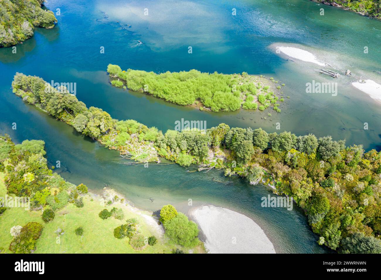 Luftaufnahme des Rio Palena zwischen La Junta und Raul Marin Balmaceda, Patagonien, Chile Stockfoto