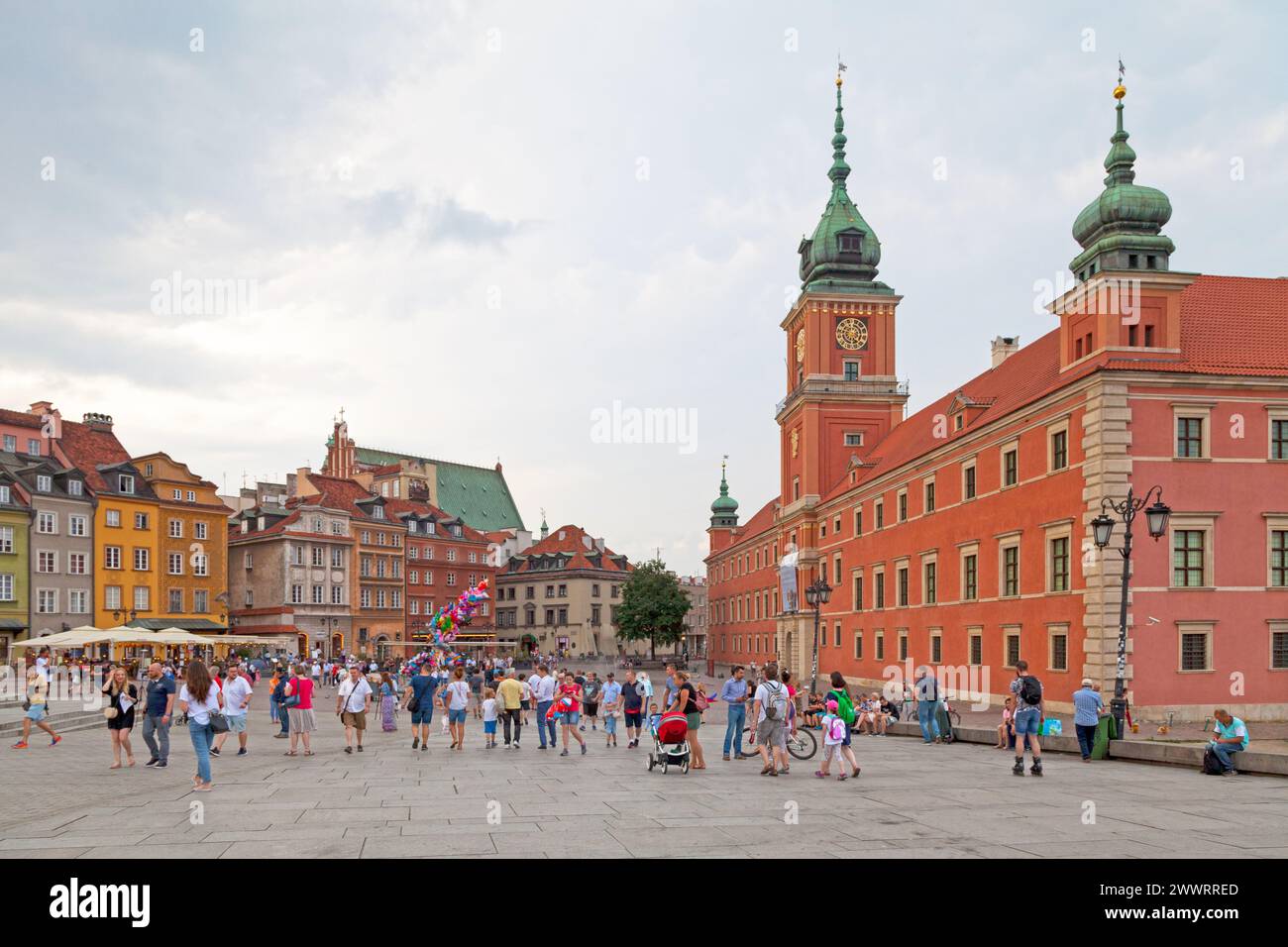 Warschau, Polen – 08. Juni 2019: Das Königliche Schloss Warschau (Polnisch: Zamek Królewski W Warszawie) ist eine Residenzstadt, die früher überall diente Stockfoto