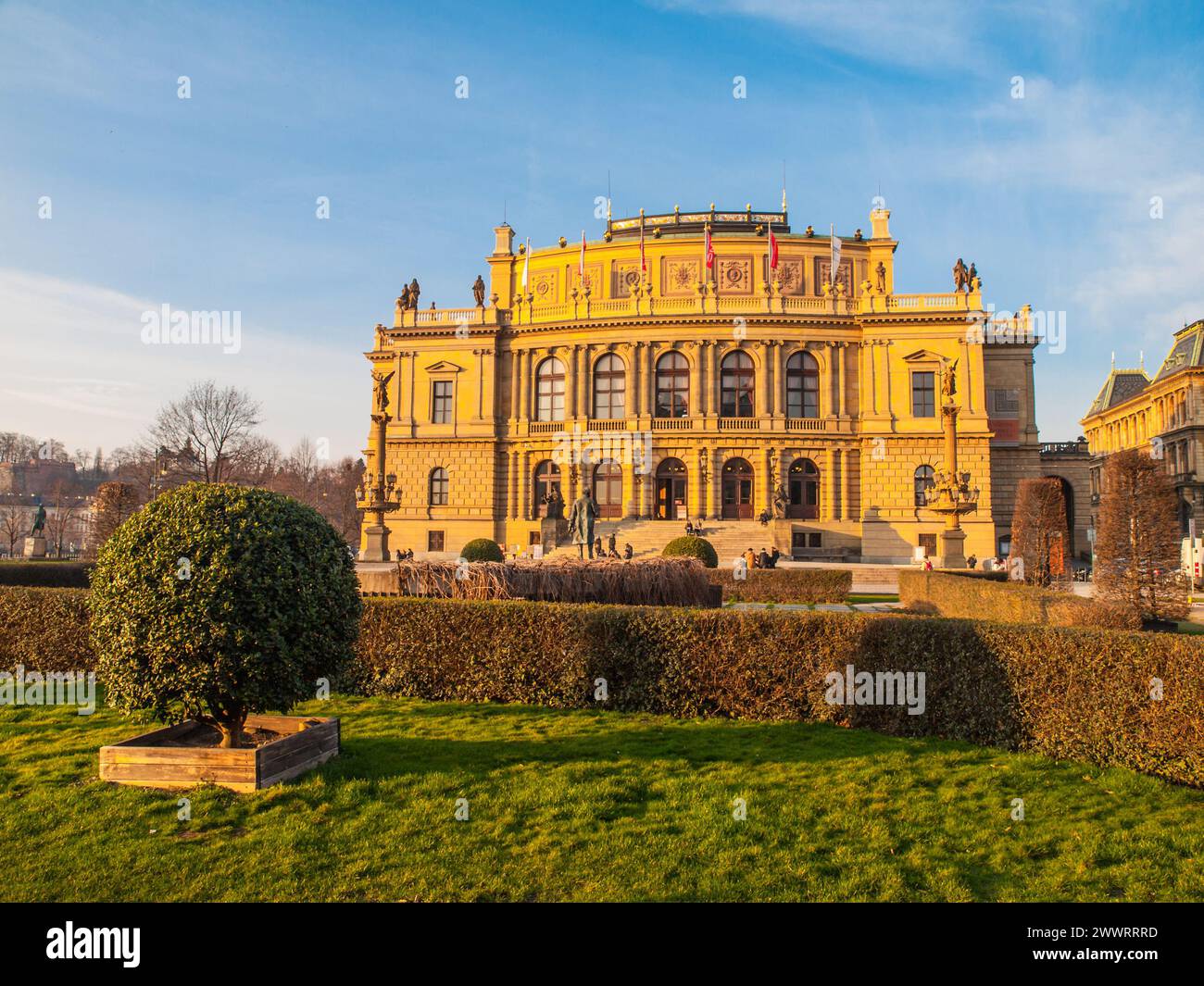 Rudolfinum - Neorenaissance-Gebäude und Sitz der Tschechischen Philharmonie, Prag, Tschechische Republik Stockfoto