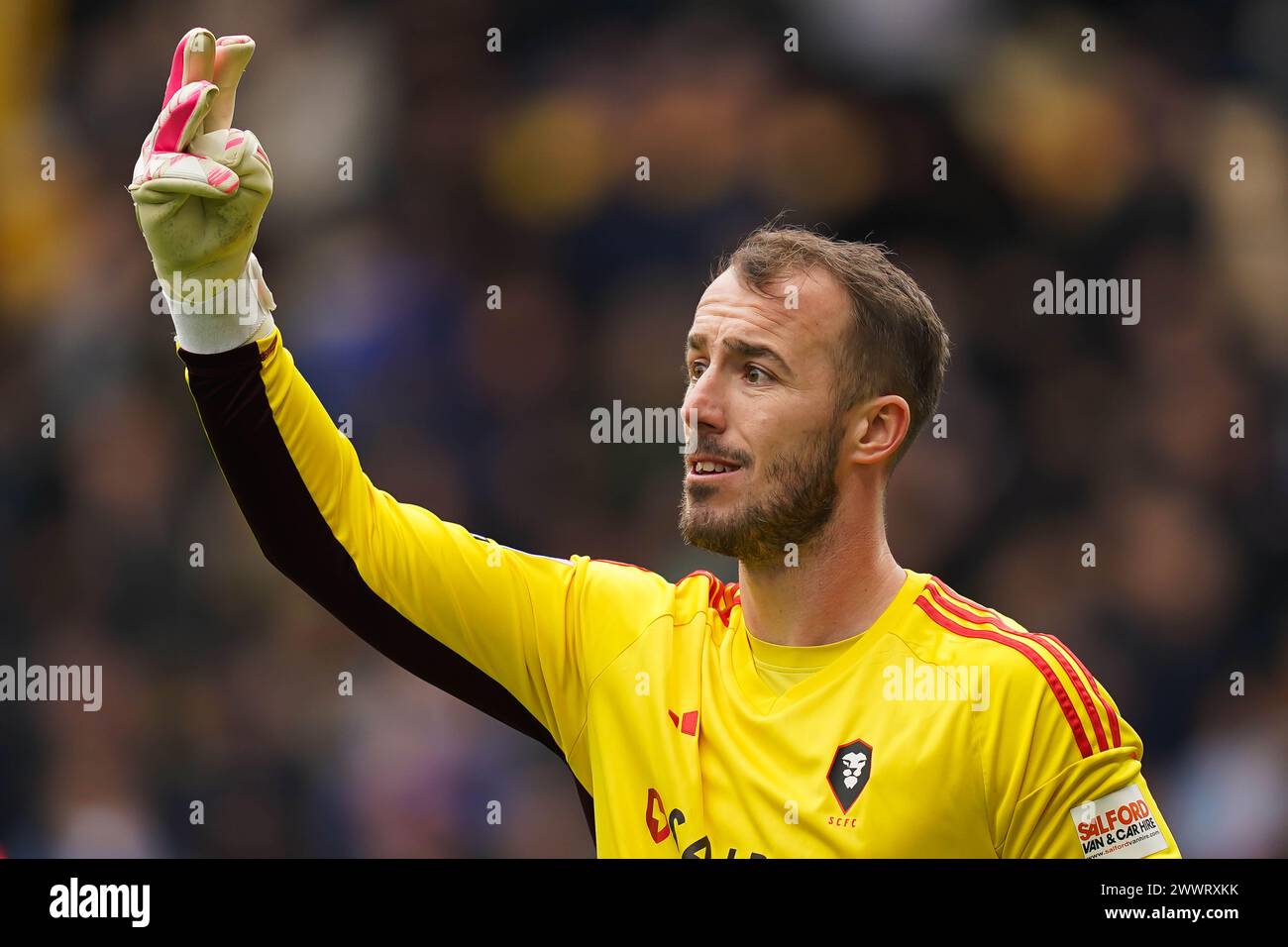 Salford City Torhüter Alex Cairns während des Spiels der Sky Bet League 2 in der Meadow Lane, Nottingham. Bilddatum: Samstag, 23. März 2024. Stockfoto