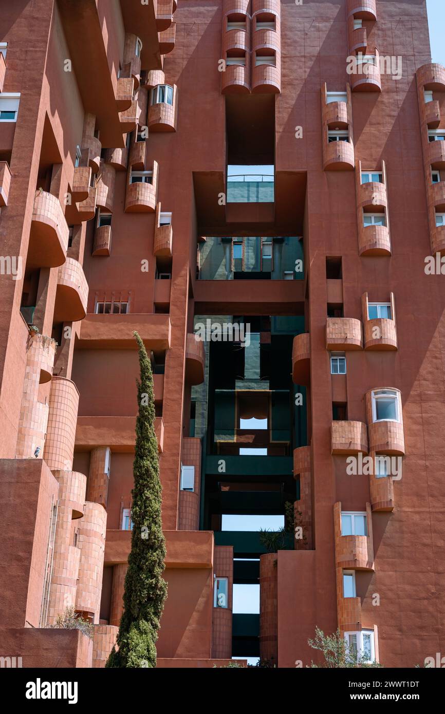 Spanien, Barcelona. Das Walden 7 „City in Space“-Appartementhaus, Ricardo Bofill Stockfoto