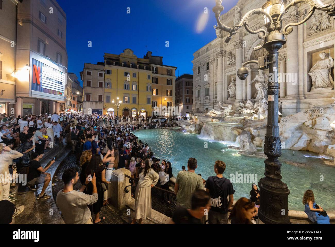 ROM, ITALIEN - 24. MAI 2022: Italien Latium, Roma-Viertel Trevi-Brunnen, Sieben Hügel von Rom Stockfoto