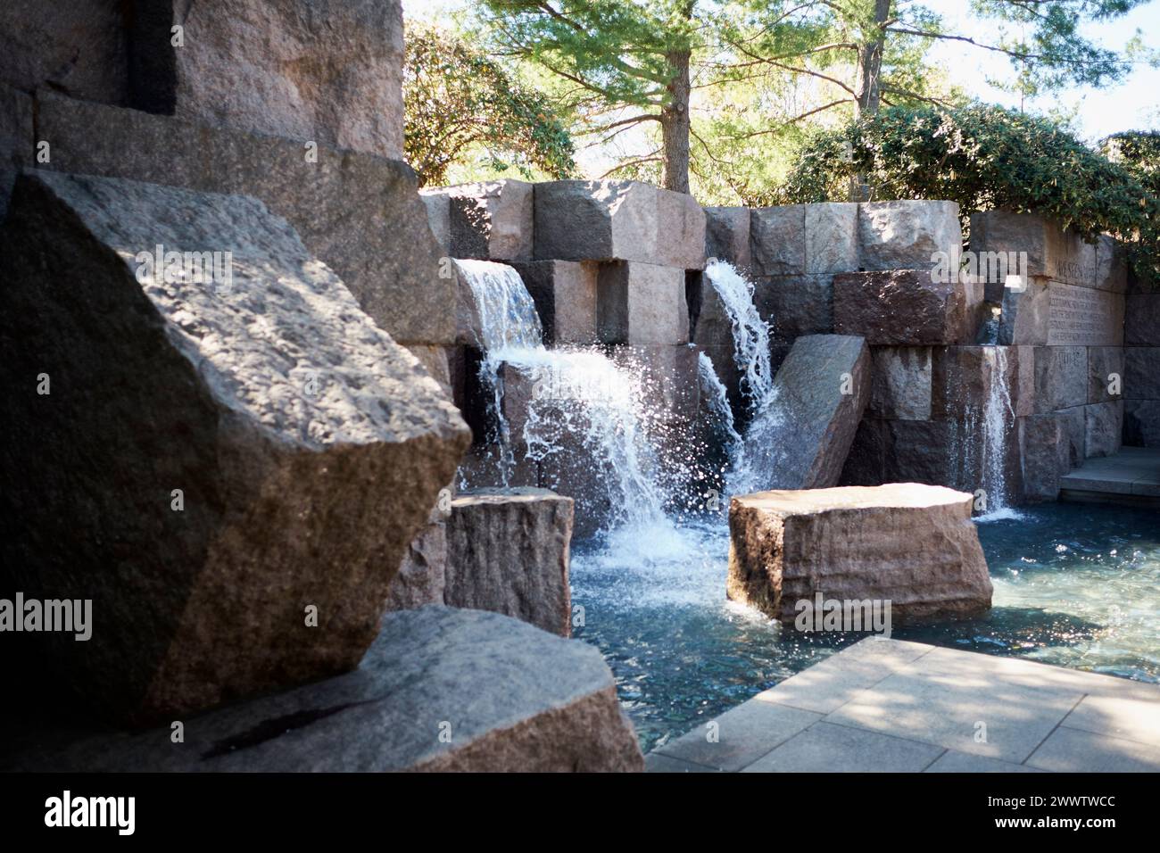 Ein Denkmal zu Ehren Franklin Delano Roosevelt, der viermal zum Präsidenten der Vereinigten Staaten gewählt wurde und die Nation durch die große Depression und den Zweiten Weltkrieg führte Stockfoto