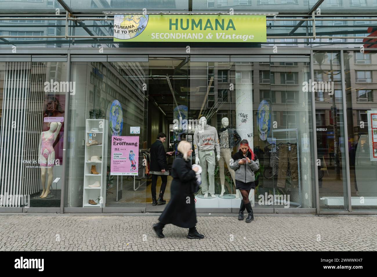 Humana Second Hand und Vintage, Textilien, Friedrichstraße, Mitte, Berlin, Deutschland Stockfoto